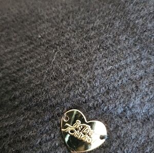 NWT Betsey Johnson 80 Inch Scarf